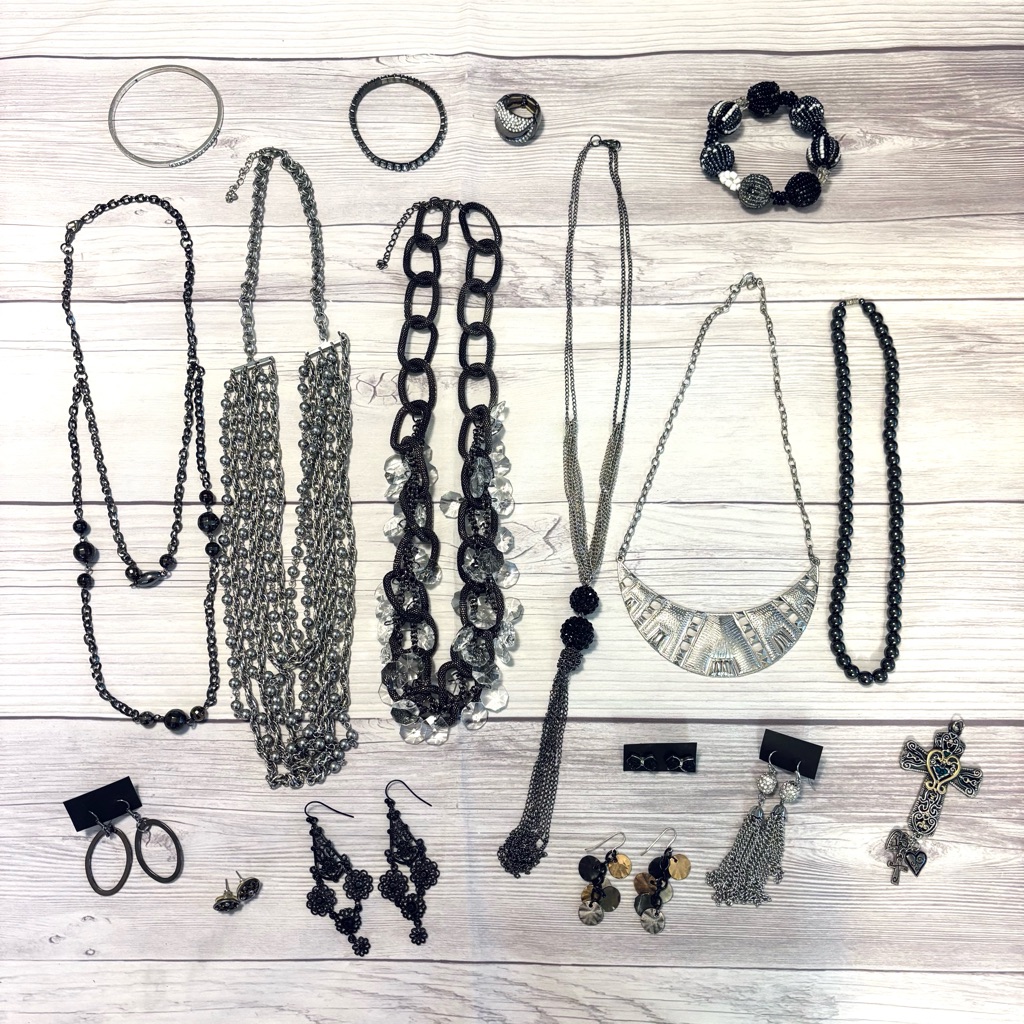 Jewelry Lot Of 17 Silver Tone And Black Necklaces Bracelets Earrings Ring